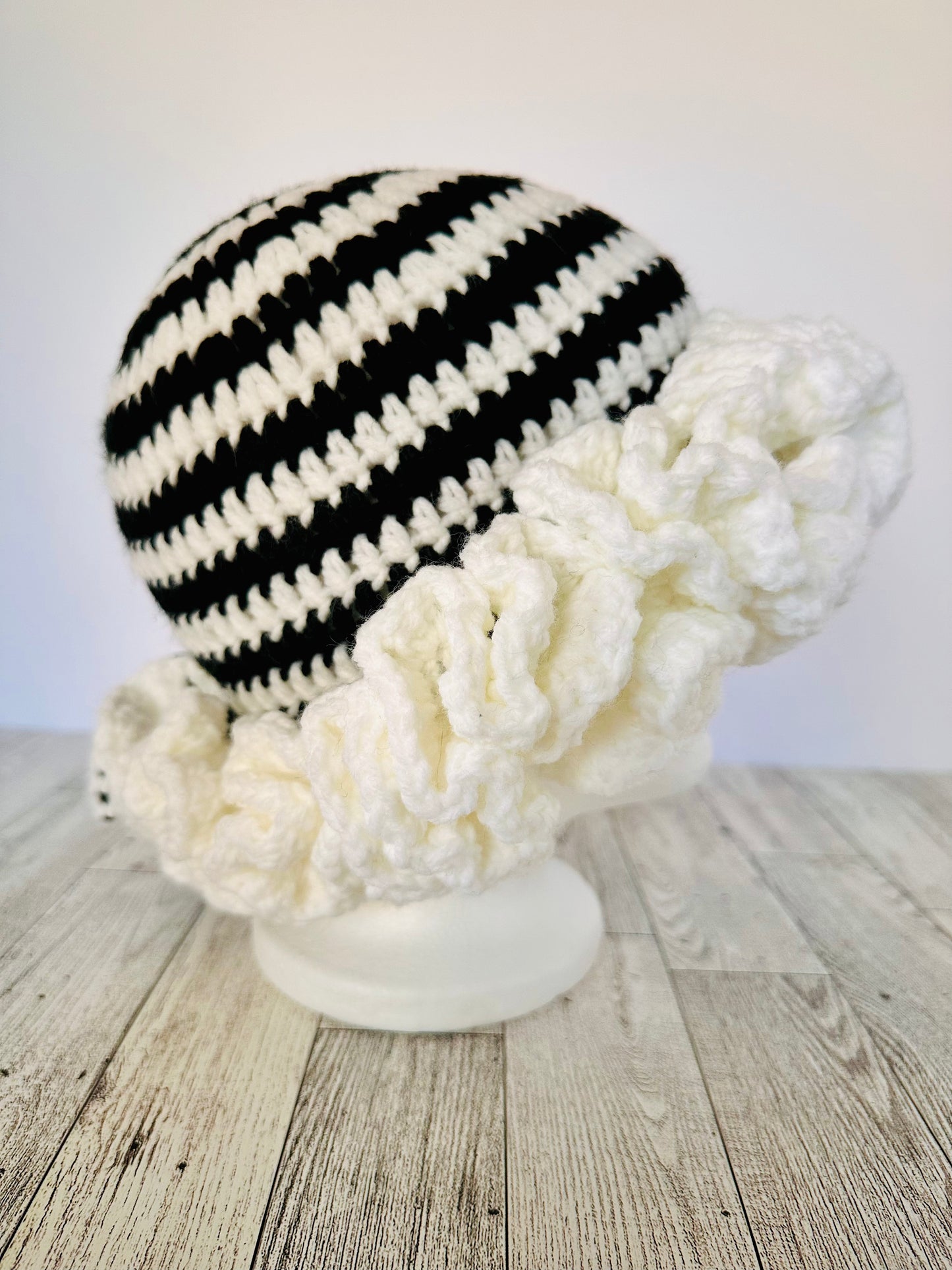 Obanai Ruffle Hat